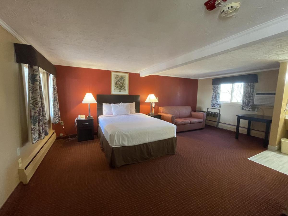 Rodeway Inn Orleans - Cape Cod Room photo