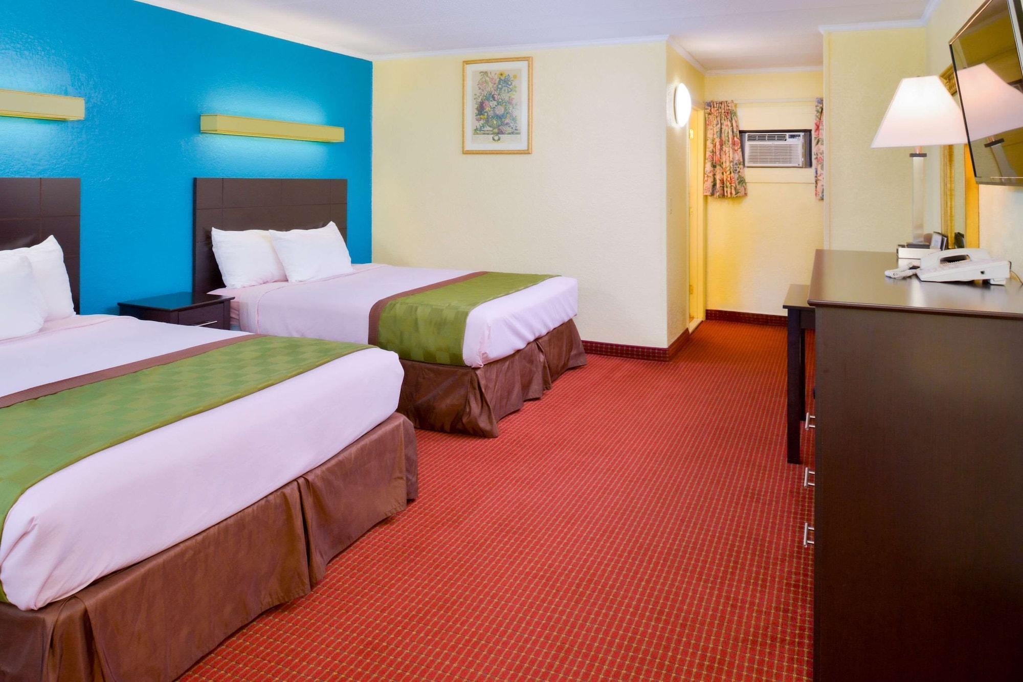 Rodeway Inn Orleans - Cape Cod Exterior photo