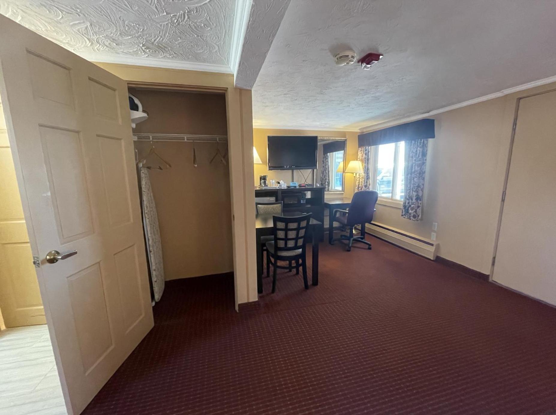 Rodeway Inn Orleans - Cape Cod Room photo