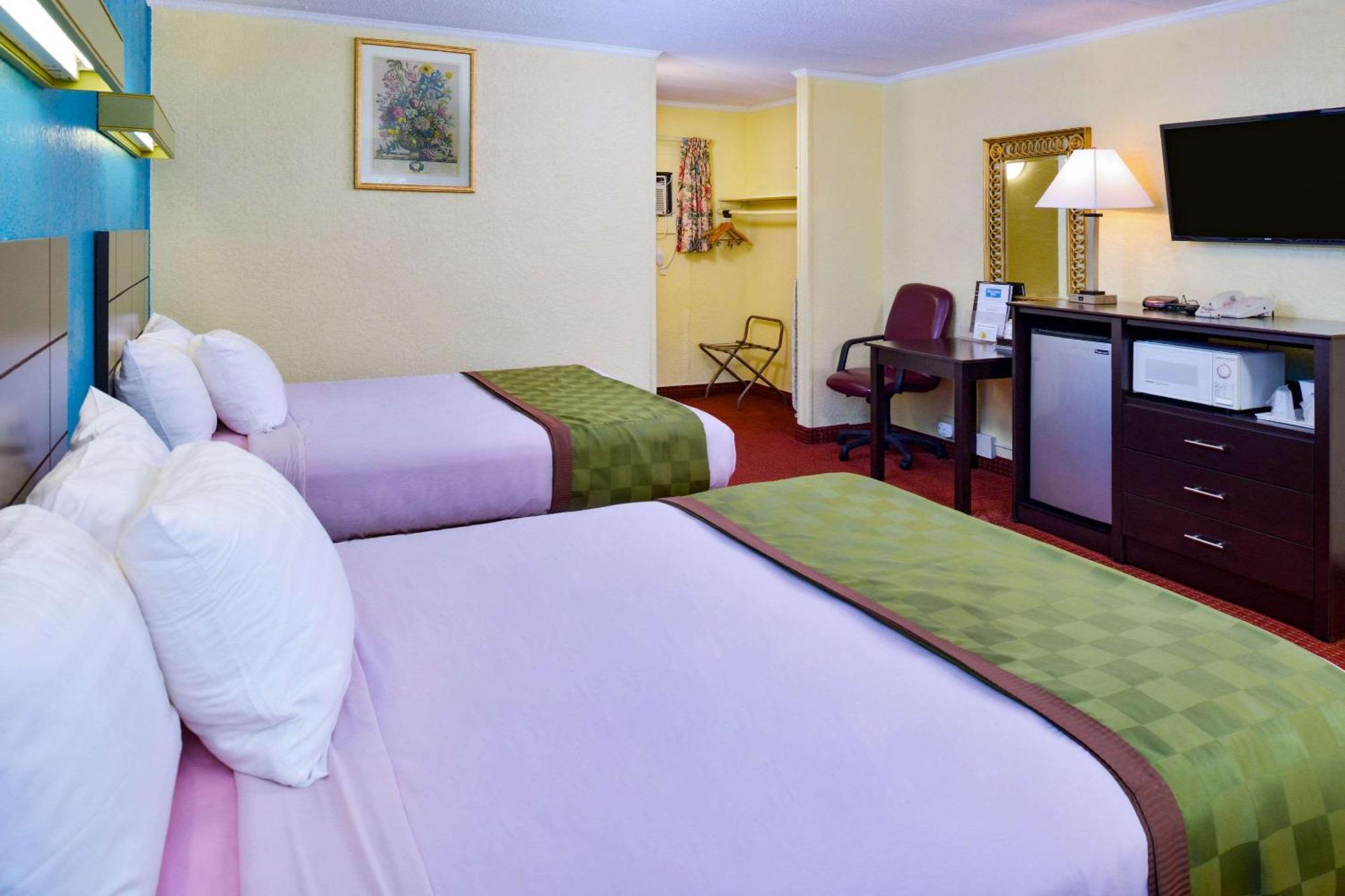 Rodeway Inn Orleans - Cape Cod Room photo