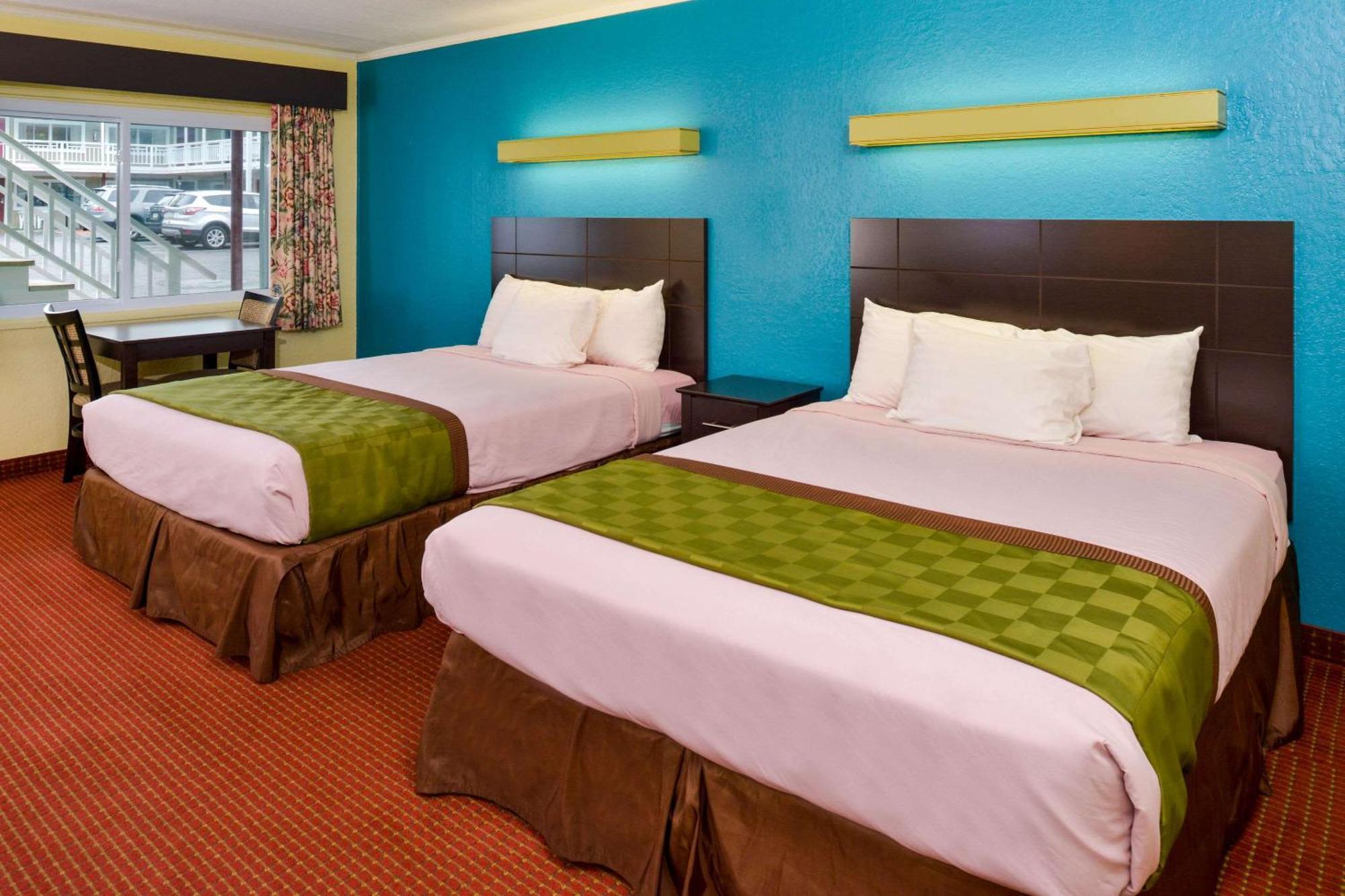 Rodeway Inn Orleans - Cape Cod Room photo